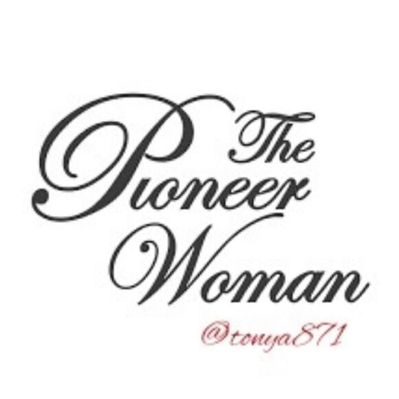 š¦āNewāPioneerĀ WomanāSweetāRoseāServingāCeramicāSoupāTureen - Picture 5 of 7